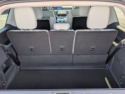 2027 Ford Expedition Platinum
