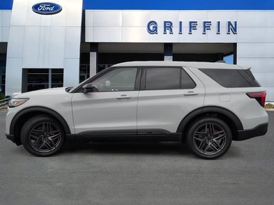 2027 Ford Explorer ST-Line