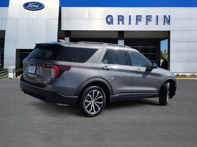 2027 Ford Explorer ST-Line