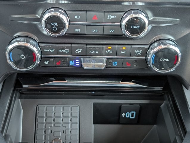 2027 Ford F-250SD Lariat