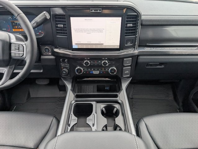 2027 Ford F-350SD Lariat