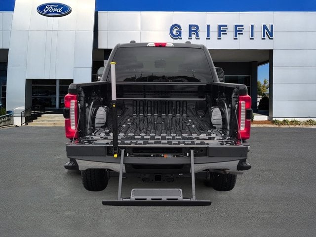 2027 Ford F-350SD Lariat