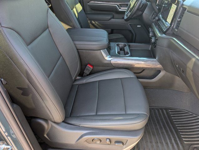 2025 Chevrolet Silverado 3500HD LTZ