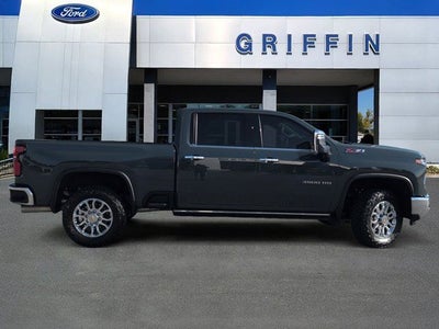 2025 Chevrolet Silverado 3500HD LTZ