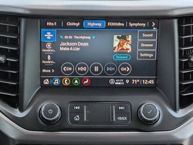 2021 GMC Acadia AT4