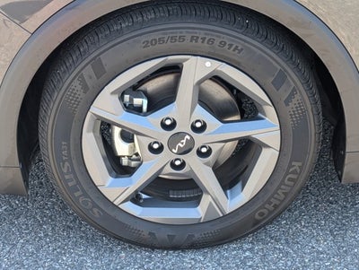 2025 Kia K4 LXS