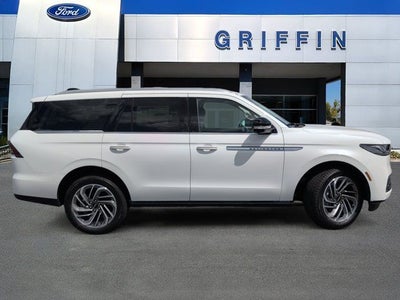 2027 Lincoln Navigator Reserve