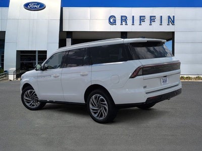 2027 Lincoln Navigator Reserve