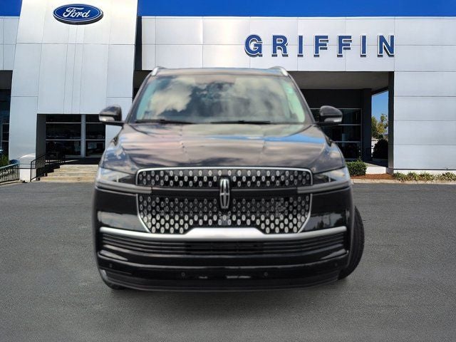 2027 Lincoln Navigator Reserve