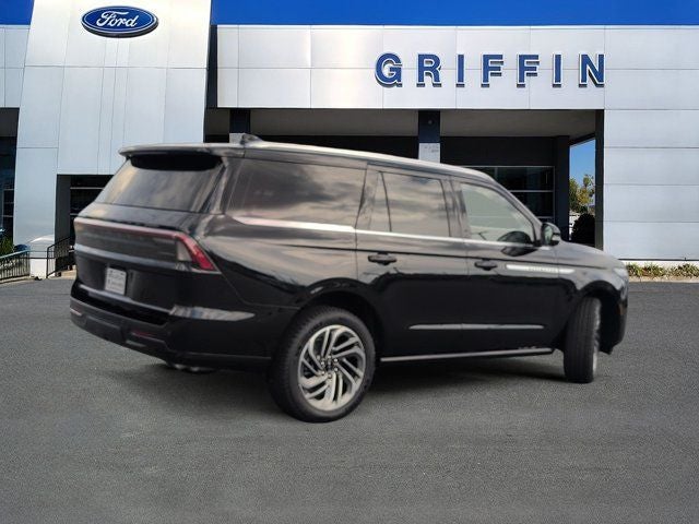 2027 Lincoln Navigator Reserve