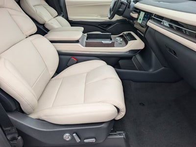 2027 Lincoln Navigator Reserve