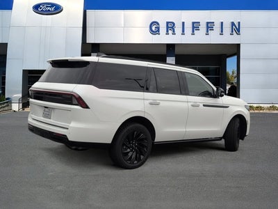 2027 Lincoln Navigator Reserve