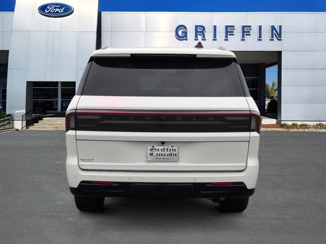 2027 Lincoln Navigator Reserve