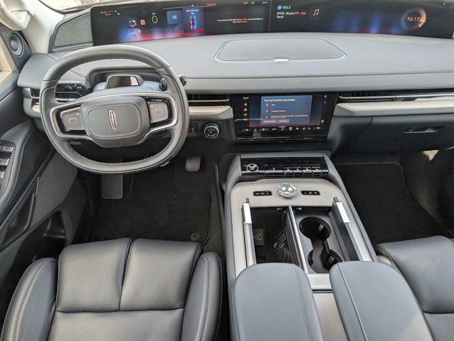 2027 Lincoln Navigator L Reserve