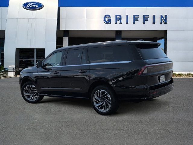 2027 Lincoln Navigator L Reserve