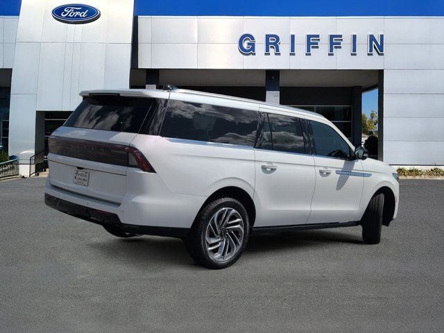2027 Lincoln Navigator L Reserve