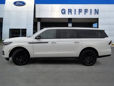 2026 Lincoln Navigator L Reserve