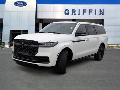 2026 Lincoln Navigator L Reserve