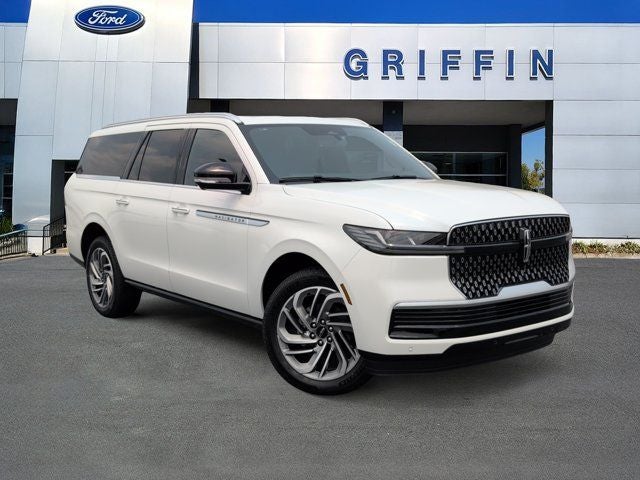 2027 Lincoln Navigator L Reserve