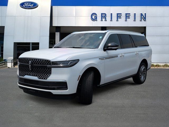 2027 Lincoln Navigator L Reserve