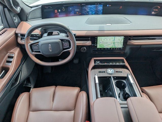 2027 Lincoln Navigator L Reserve