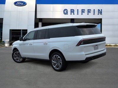 2027 Lincoln Navigator L Reserve