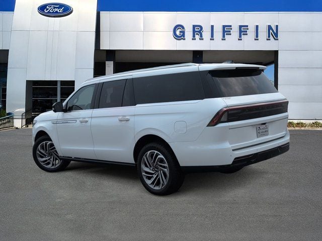 2027 Lincoln Navigator L Reserve
