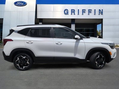 2024 Kia Seltos EX