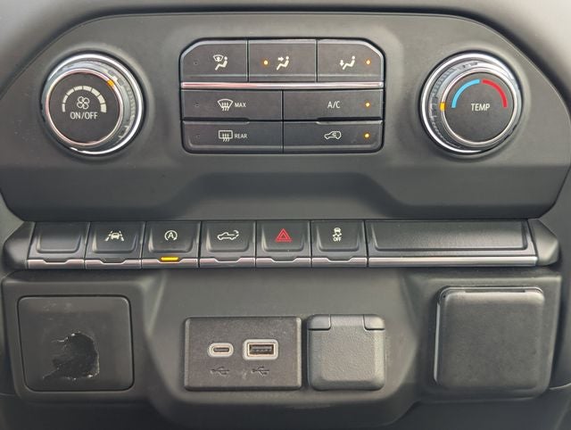 2024 Chevrolet Silverado 1500 Custom