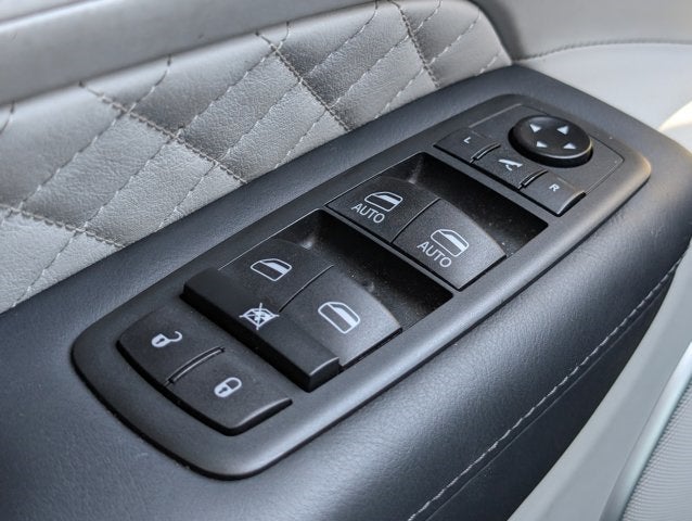 2021 Jeep Grand Cherokee Summit