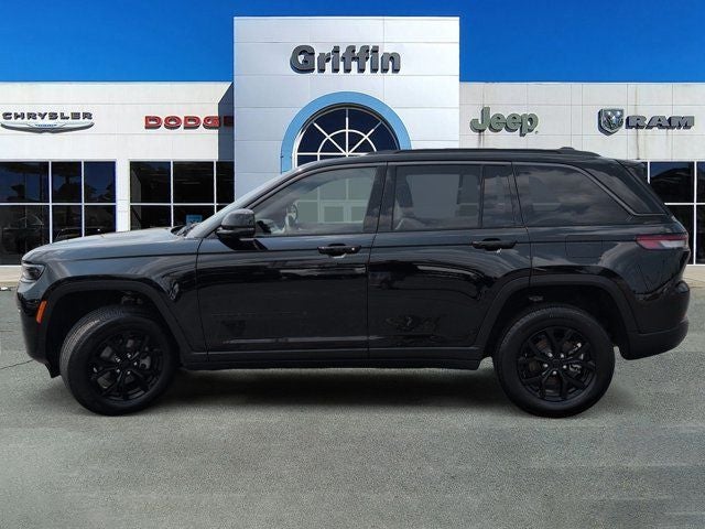 2026 Jeep Grand Cherokee Altitude