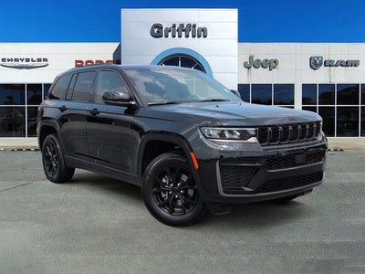 2026 Jeep Grand Cherokee Altitude