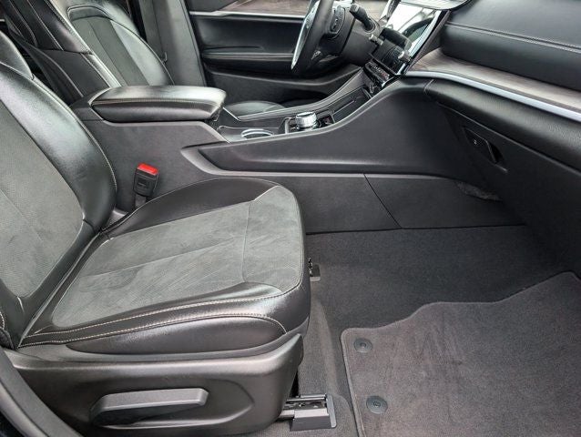 2026 Jeep Grand Cherokee Altitude