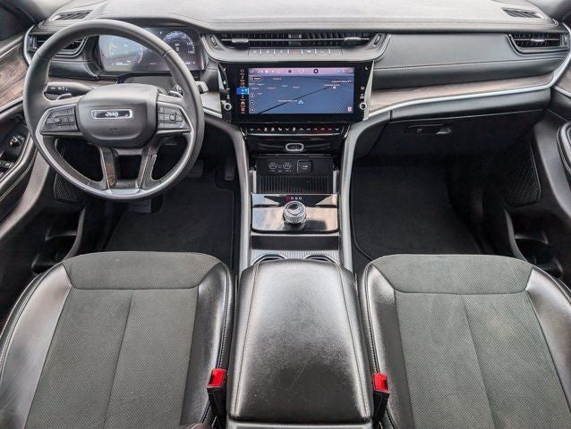 2026 Jeep Grand Cherokee Altitude