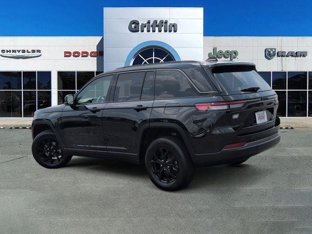2026 Jeep Grand Cherokee Altitude