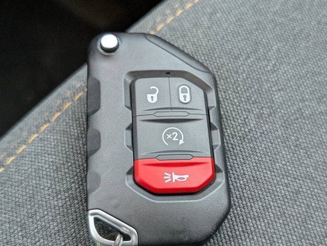 2025 Jeep Wrangler Sahara 4xe