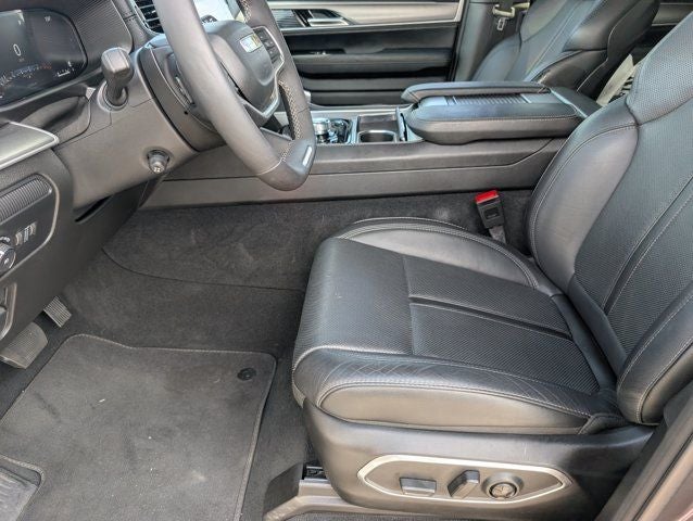 2025 Jeep Wagoneer L Series II