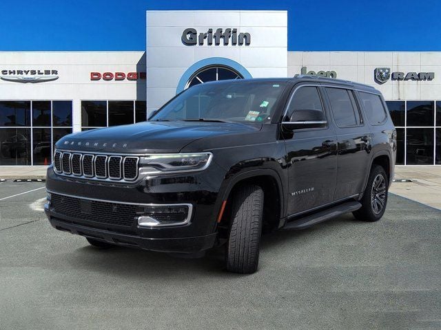 2023 Jeep Wagoneer Base