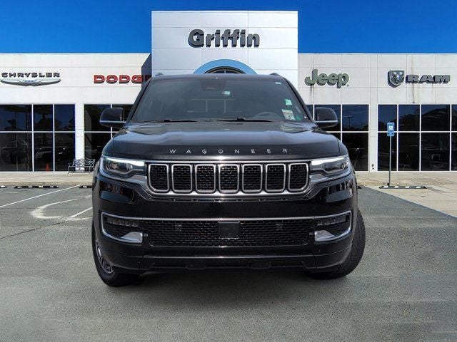 2023 Jeep Wagoneer Base