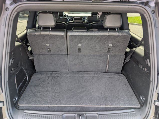 2023 Jeep Wagoneer Base