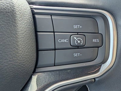 2023 Jeep Wagoneer Base