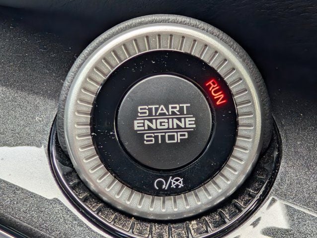 2023 Jeep Wagoneer Base