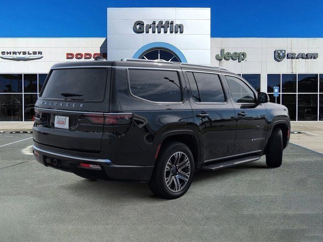 2023 Jeep Wagoneer Base