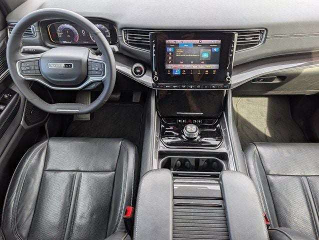 2023 Jeep Wagoneer Base