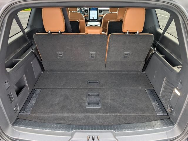 2023 Ford Expedition Max Platinum