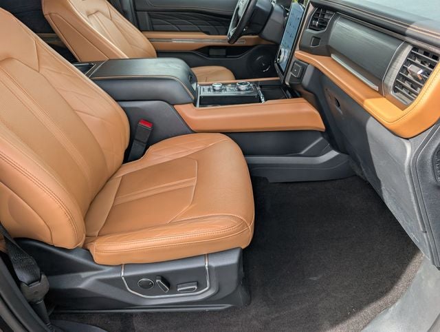 2023 Ford Expedition Max Platinum
