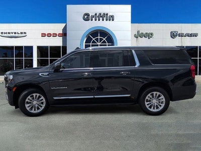 2023 GMC Yukon XL SLT
