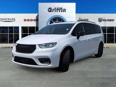 2025 Chrysler Pacifica Limited