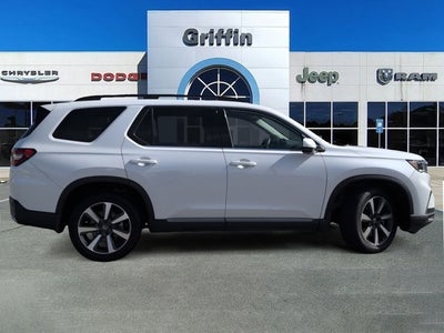 2023 Honda Pilot Elite