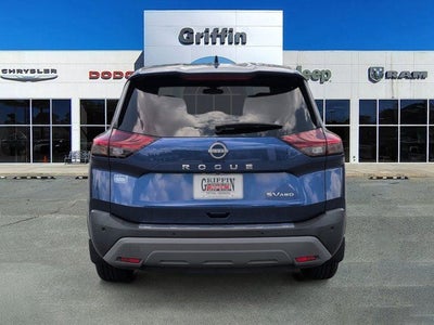 2022 Nissan Rogue SV